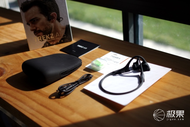 不用戴进耳朵的耳机传音好吗,不用戴耳朵的蓝牙耳机