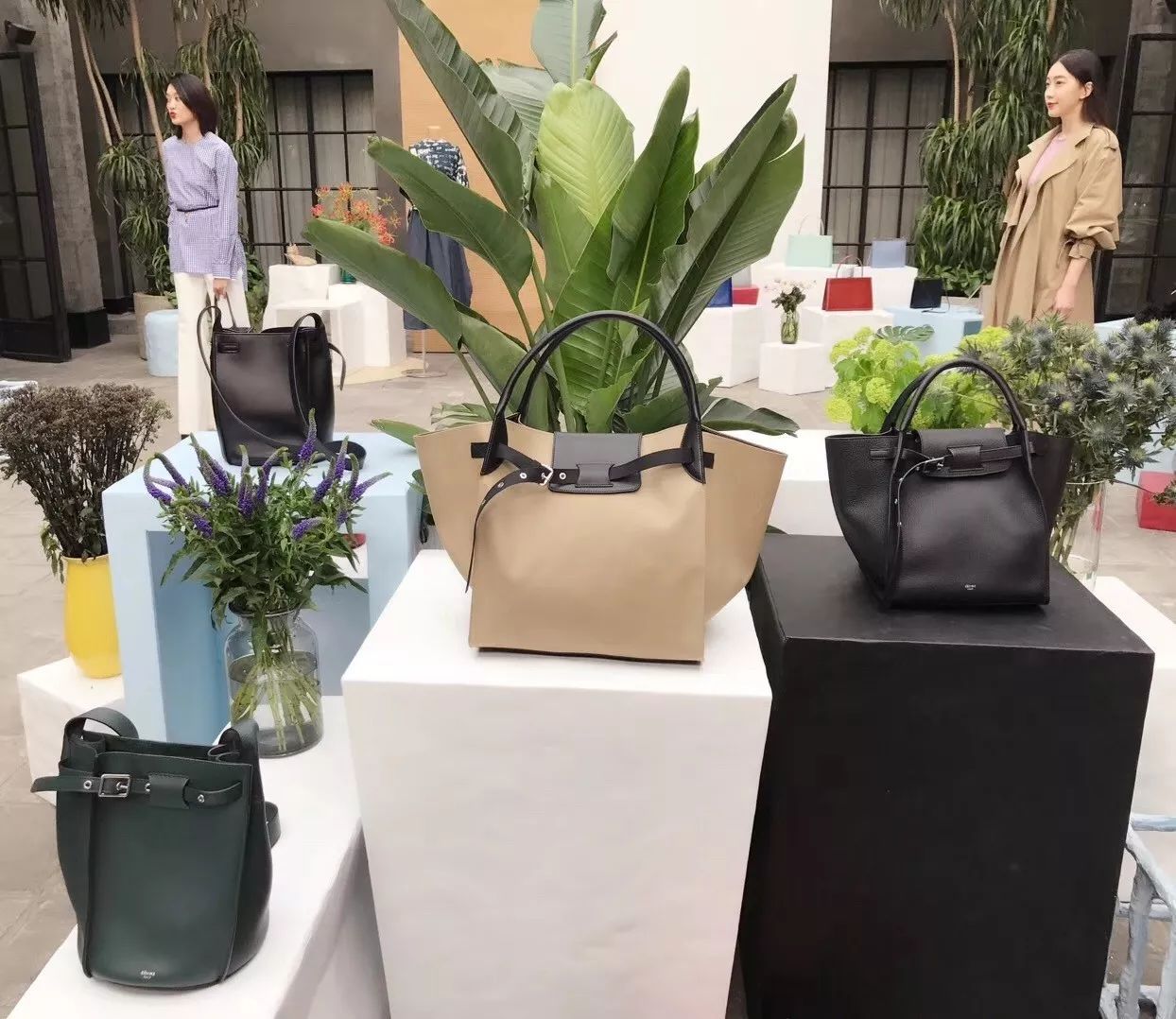 月薪5000的我是怎么存钱买房的,月入多少穿得起celine