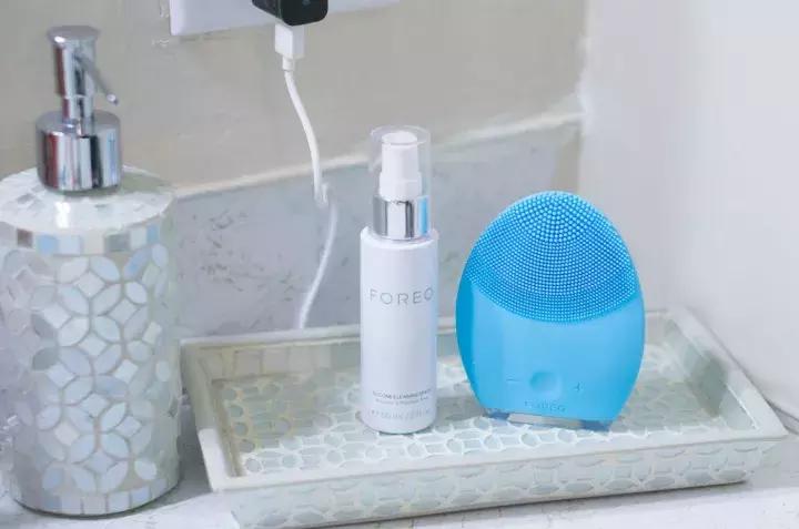 用1万多块钱买了神仙水,兰蔻沁水ysl