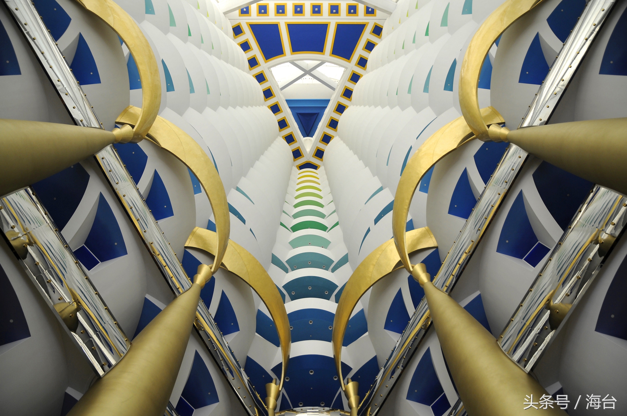 迪拜旅游住哪个酒店最便宜,迪拜顶级酒店体验价格多少