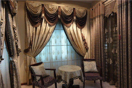 阳台窗帘是集成吊顶怎么安装窗帘,窗帘自己安装还是请人安装