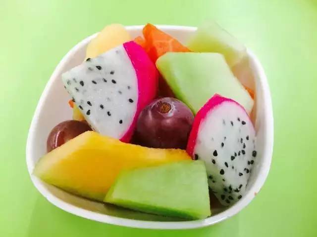 阿里巴巴和华为哪里的员工待遇好 (阿里巴巴华为员工多么)