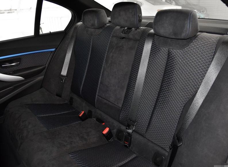 宝马320i2.0l油耗10个油耗高不高,18款宝马320i怎么样