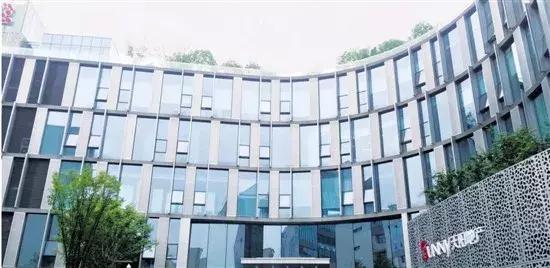 今年看了100多块地，平均2个月拿一宗地，这家本土房企今年很忙