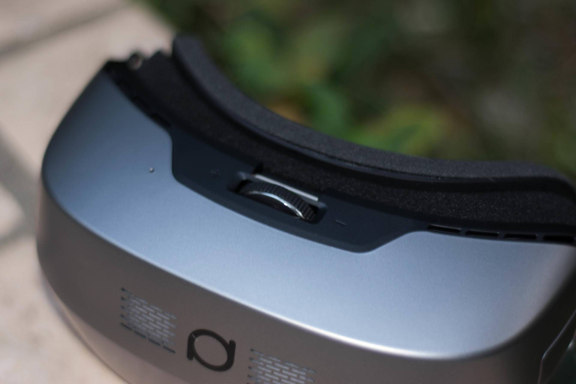 大朋vr一体机m2自带些什么配件,大朋vr一体机4k版界面倾斜