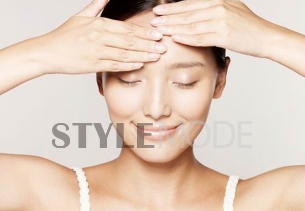 正确的洗脸方法实现高效护肤,痘痘肌肤用什么洗脸最好