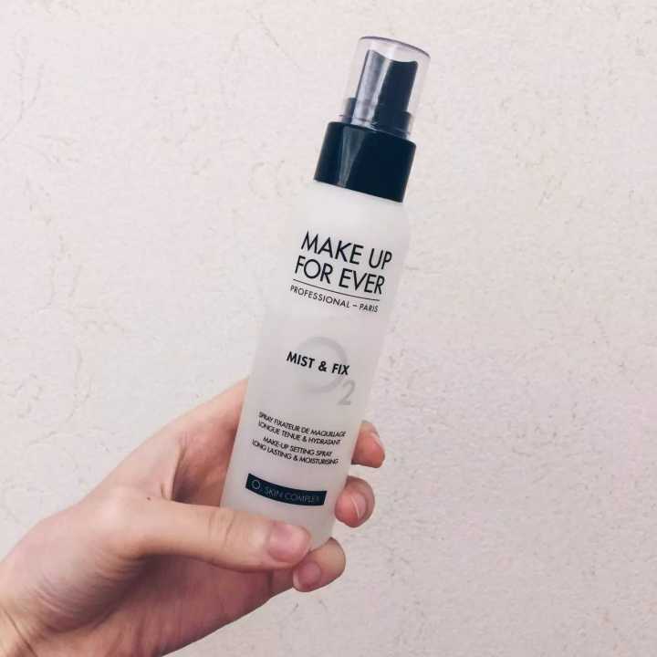 定妆喷雾防水防汗控油不脱妆平价,适合干皮的定妆喷雾平价