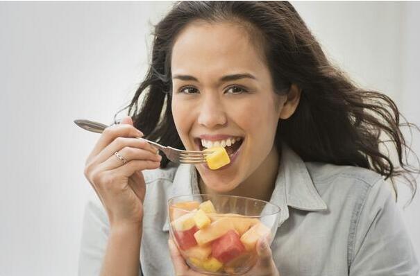 冬天哪些水果可以热吃,冬天的水果有哪些应季的