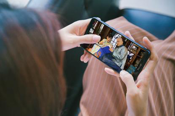 性能强悍千元机,荣耀7x对比畅玩7x