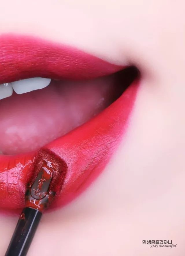 秋冬必入的5支口红显白显气质,勃艮第红口红适合什么肤色