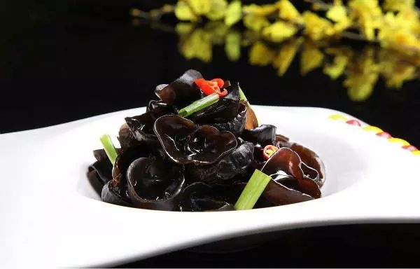 冬季菌菇最养人，这6种菌菇你千万别错过！