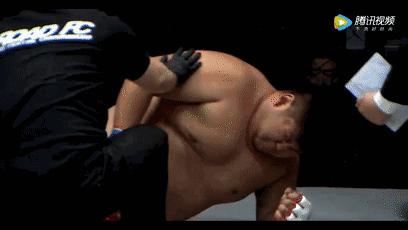 擂台被踢裆的选手,盘点擂台上被人羞辱的人