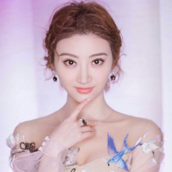 白敬亭穿搭秋冬款,景甜秋裤搭配什么上衣