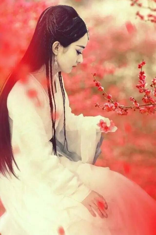 【美人阁】白衣如雪犹似画中仙。谁是你心目中的白衣女子（上）