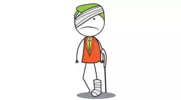 脚扭伤了是先冰敷还是先擦红花油,脚扭伤了擦什么药恢复最快