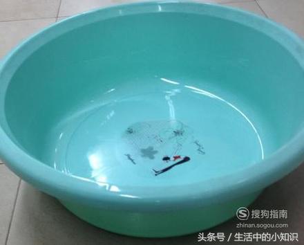 手被502胶水粘了用什么可以清洗掉,502胶水把玩具粘错了硬化怎么溶解