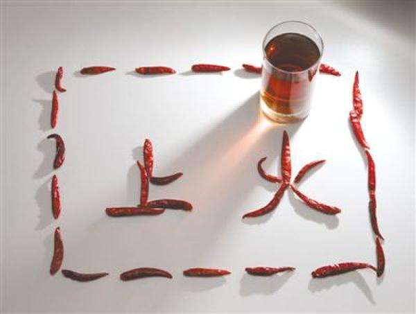 冬天上火大便干燥怎么办,冬天干燥上火9招教你败冬火