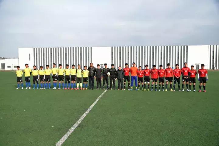 热烈祝贺篮球赛取得冠军,热烈祝贺篮球队获胜图片