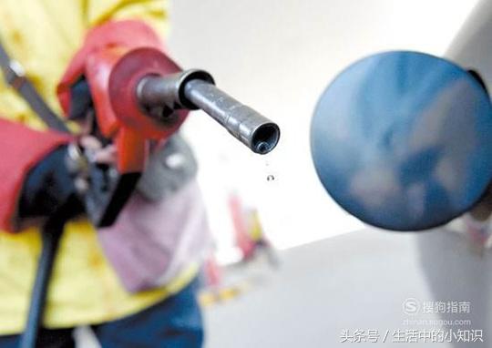 手被502胶水粘了用什么可以清洗掉,502胶水把玩具粘错了硬化怎么溶解