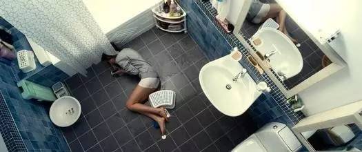 这是一部色而不淫,淫而不荡的电影