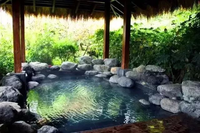 成都周边温泉推荐冬天,成都周边真正天然最纯正温泉在哪