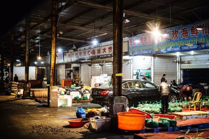 上海去哪里吃实惠而又正宗的海鲜,上海哪里的海鲜又便宜又好吃