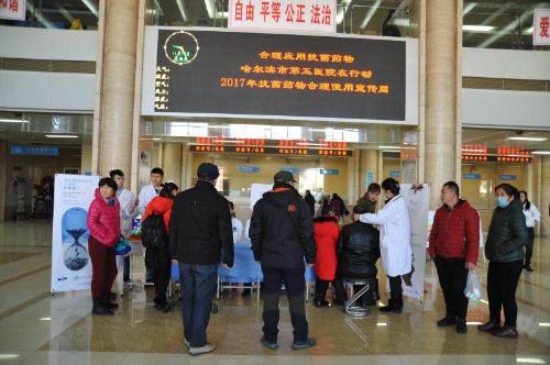 肚子疼吃青霉素,肚子痛腹泻抗菌药物