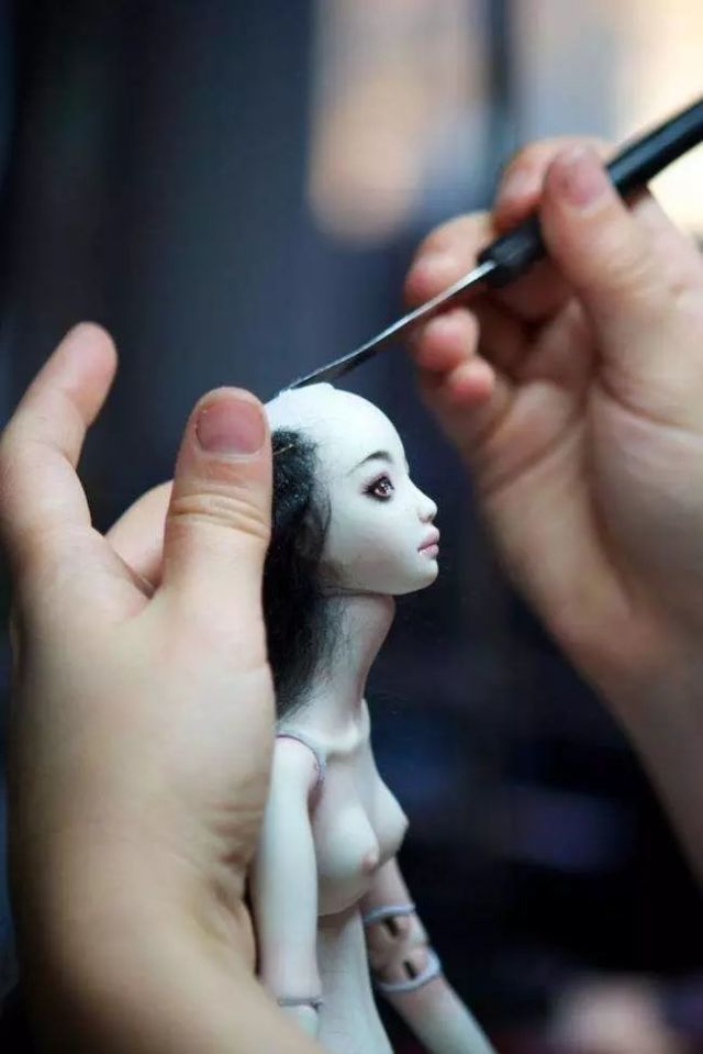 李晨送给范冰冰的200万娃娃，其实并不贵！