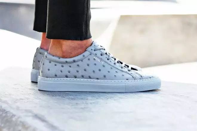 撞到同款鞋,男女同款鞋撞鞋