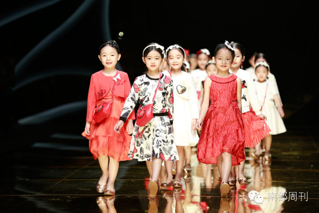 超模时装展,春夏季超模服装秀