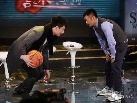 在职场怎么穿衣打扮,如何高效进行职场穿搭