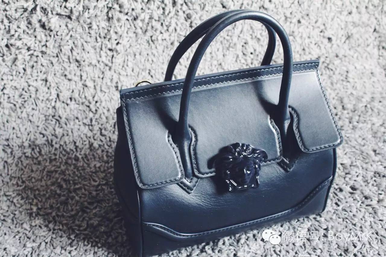 范思哲当季流行包包,范思哲包包是轻奢还是高奢