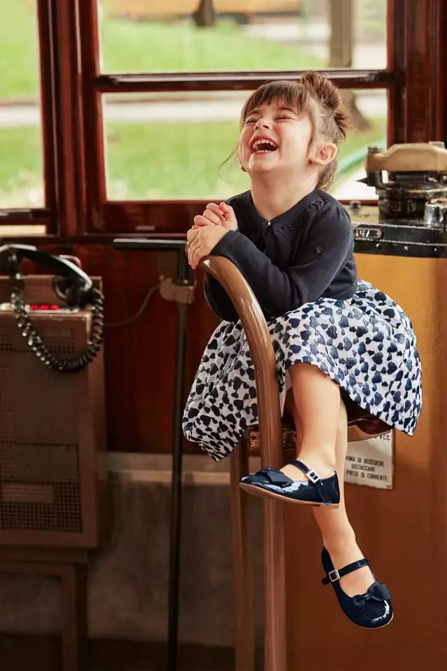 高端品牌乔治阿玛尼giorgioarmani,意大利著名品牌giorgetti