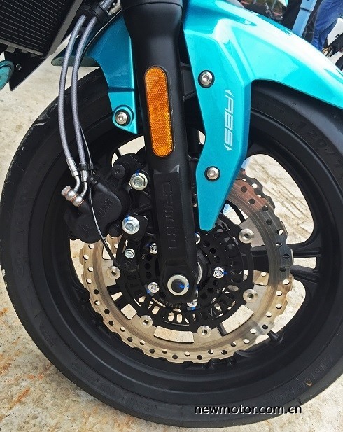 春风650nk和400nk如何选,春风400nk哪款最好