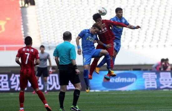 武磊大四喜上港胜富力斩3连胜,前瞻中超国安富力