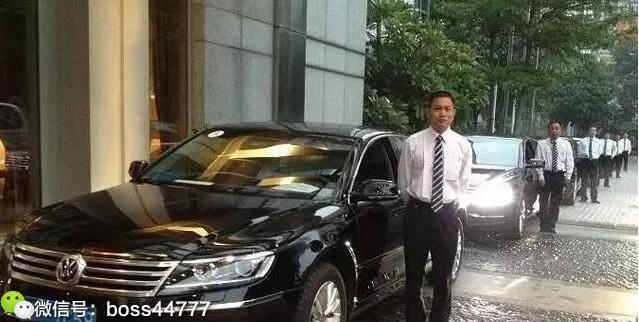 低调大亨派出百台大众辉腾接新娘，女方哭着怎么是迈腾？