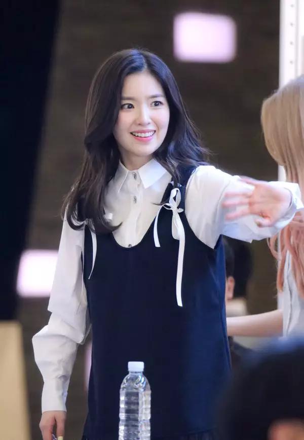 外国人穿的吊带裙,全世界都在穿的衣服