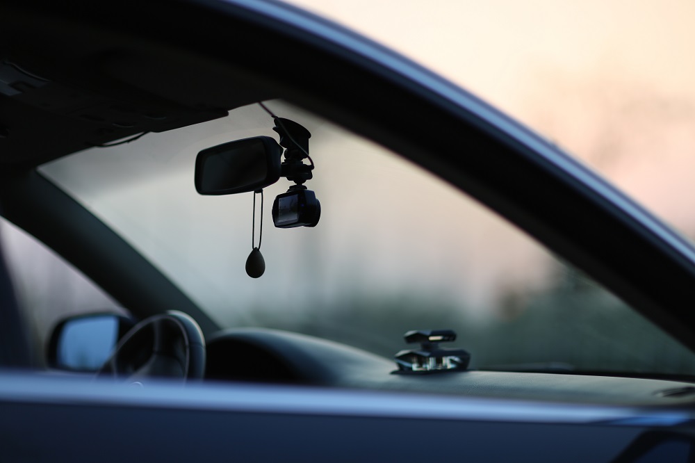 爱国者d68行车记录仪怎么样,爱国者隐藏式行车记录仪测评