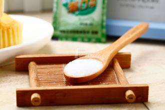 牙疼用盐水漱口后老觉得嗓子有痰,用盐水漱口可以缓解智齿牙疼吗