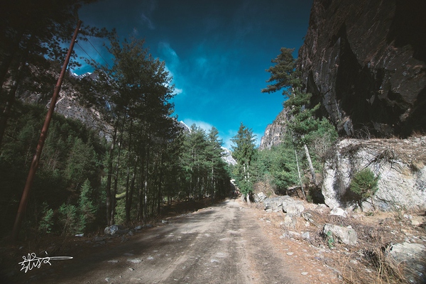 2023年中国史诗级十大徒步路线,徒步旅行路线攻略