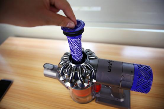 dyson戴森v8absolute手持吸尘器,dyson戴森v8除螨吸尘器测评