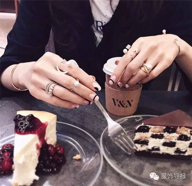 想迷倒你老公吗?韩国小伙教你选配饰