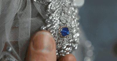 李晨送给范冰冰的200万娃娃，其实并不贵！