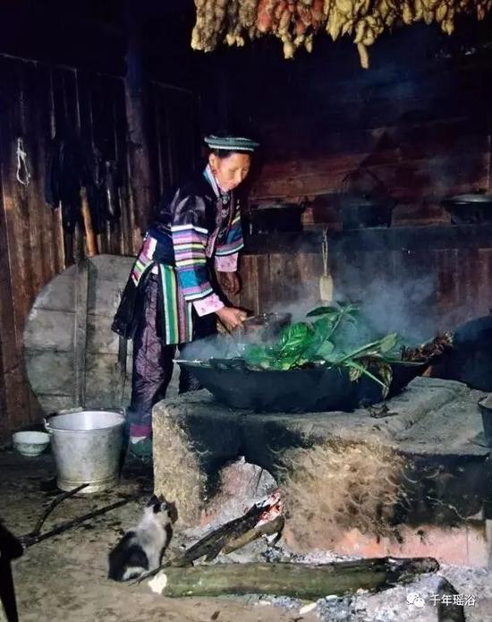 冬日里的温泉最暖心,冷天最适合泡温泉有益身体健康