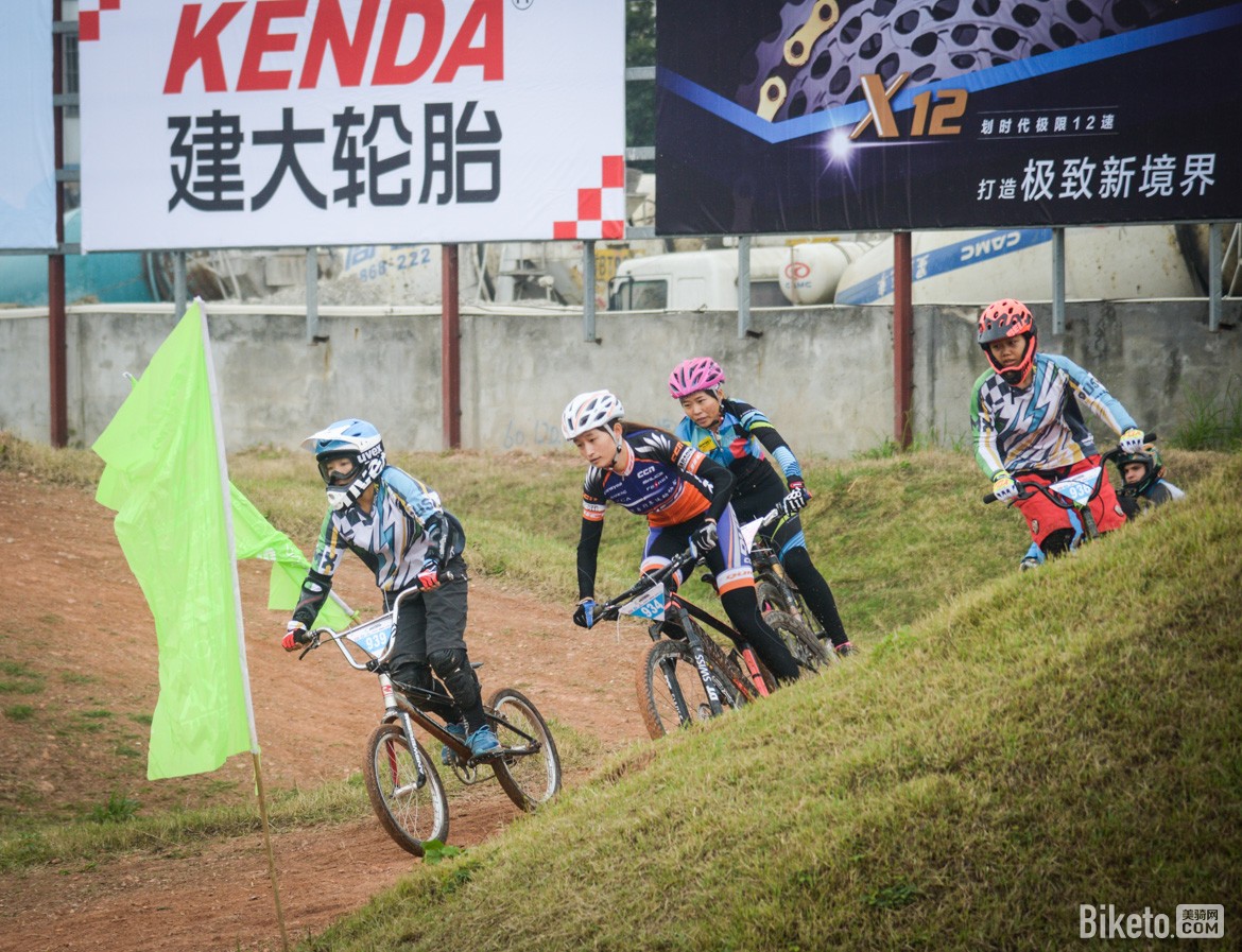 新手土坡赛初体验菜腿兔扑倒在世界级高手的车轮下（含福利公布）