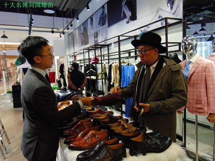 鍝堥噷鐜嬪瓙鑻变鸡瑗胯,鍝堥噷鐜嬪瓙瑗胯