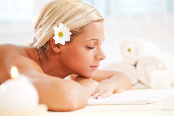 20岁脸上反复长痘是什么原因,为什么25岁以后开始频繁长痘