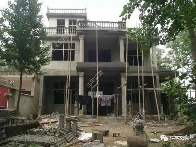 为什么红砖不如土砖,红砖为什么不能拿去盖房子