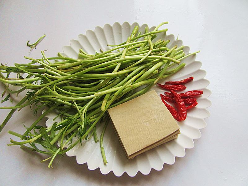 冬天熬夜上火了吃什么降火最快,小孩冬天上火喝什么降火最快