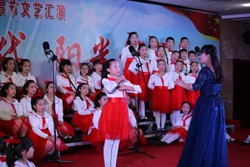 平桥小学2021年艺术节跳舞视频,平桥小学六一文艺汇演